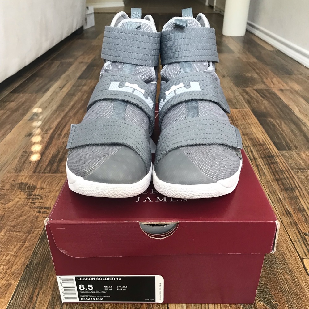 Nike Lebron Soldier 10